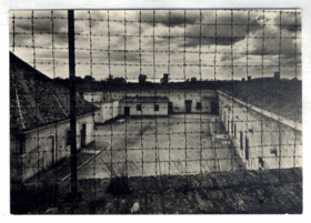 Terezín - Appellplatz a cely na I. dvoře v Malé pevnosti (pohled)