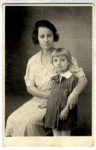 Foto holčička s maminkou (pohled)