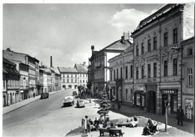 Šternberk - auta (pohled)