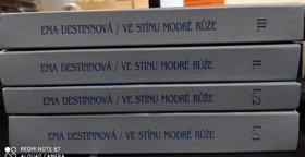 Ve stínu modré růže I.-III. - Román zašlých vášní + CD