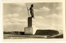 Chlumec nad Cidlinou - Pomník selské vzpoury (pohled)