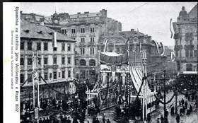 Praha - Upomínka na návštěvu Jeho Veličenstva v Praze 1907 - slavnostní brána na ... (pohled)
