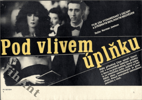 Filmový plakát - Pod vlivem úplňku