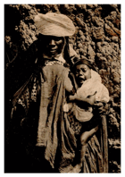 Černoška s dítětem (pohled)