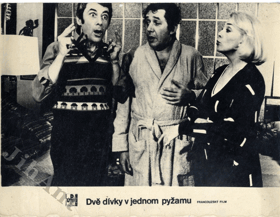 Fotoska - Dvě dívky v jednom pyžamu - Francouzský film