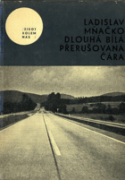 Dlouhá bílá přerušovaná čára