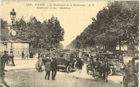 Paris - Le Boulevard de la Madelaine (pohled)