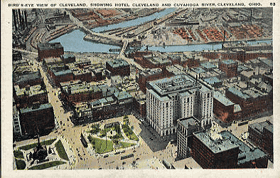 Bird´s - Eye view of Cleveland, Showing hotel Cleveland and Cuyahoga River, Cleveland, Ohio (pohled)