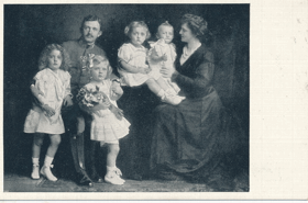 Unser Kaiserpaar mit Kronprinz Otto und Erzh. Adelheid, Robert und Felix (pohled)