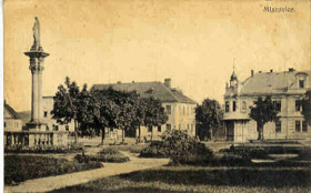 Mlazovice, náměstí (pohled)