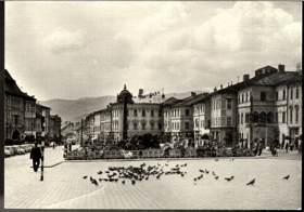 Bánská Bystrica - Námestie Slovenského národného povstania (pohled)
