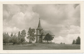 Kostel na vrcholu Zvičiny (pohled)