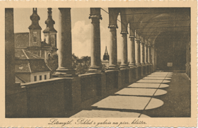 Litomyšl - Pohled z galerie na piar. klášter (pohled)