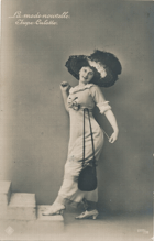 La madame - Dáma s kloboukem (pohled)