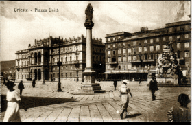 Itálie - Trieste - Piazza Unita (pohled)