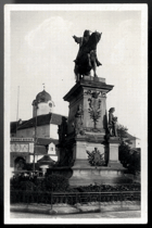Poděbrady - socha krále Jiřího (pohled)