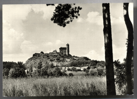 Kunětická hora - hrad (pohled)