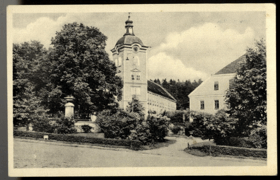 Kamenice nad Lipou - náměstí (pohled)