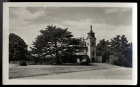Chlumec nad Cidlinou - Kaple v zámeckém parku (pohled)