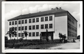 Bystřice nad Pernštejnem - Měšt´. škola (pohled)
