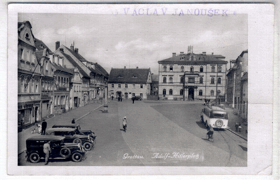 Hrádek nad Nisou - Adolf Hitlerplatz, auta (pohled)