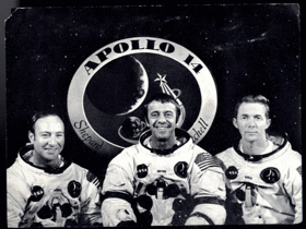 Apollo 14 - američtí astronauté Mitchell, Shepard a Roosa (pohled)