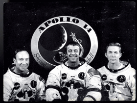Apollo 14 - američtí astronauté Mitchell, Shepard a Roosa (pohled)