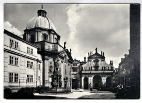 Praha - Křižovnické náměstí a socha Karla IV. (pohled)