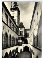 Olomouc - nádvoří radnice (pohled)