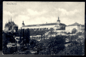 Kutná Hora - Pohled na chrám Sv. Barbory a kasárny (pohled)