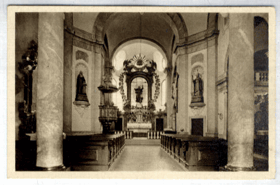 Kutná Hora - kostel Nejsv. Srdce Páně při klášteře Voršilek - interiér (pohled)
