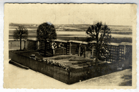 Lány - Rodinná hrobka presidenta Osvoboditele T. G. Masaryka (pohled)