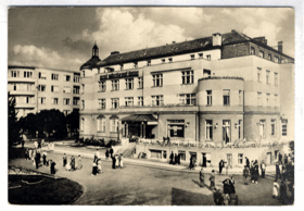 Lázně Poděbrady - Léčebné ústavy (pohled)