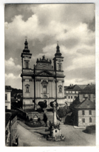 Šternberk na Moravě - Náměstí spojenců s kostelem (pohled)